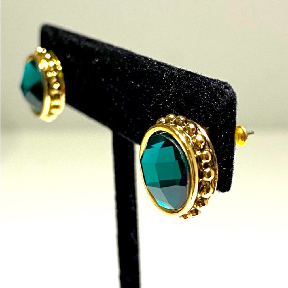 VINTAGE Napier Womens Gold Tone Green Emerald Style Princess Diana Love Earrings
